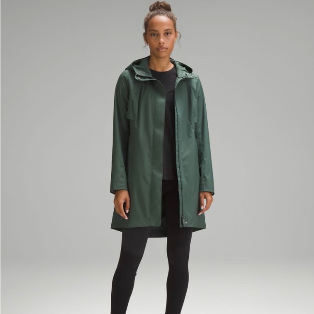 Lululemon - Rain Rules Jacket Size 0